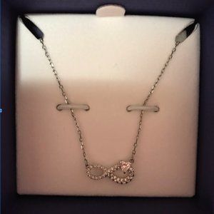 NWOT Swarovski Necklace